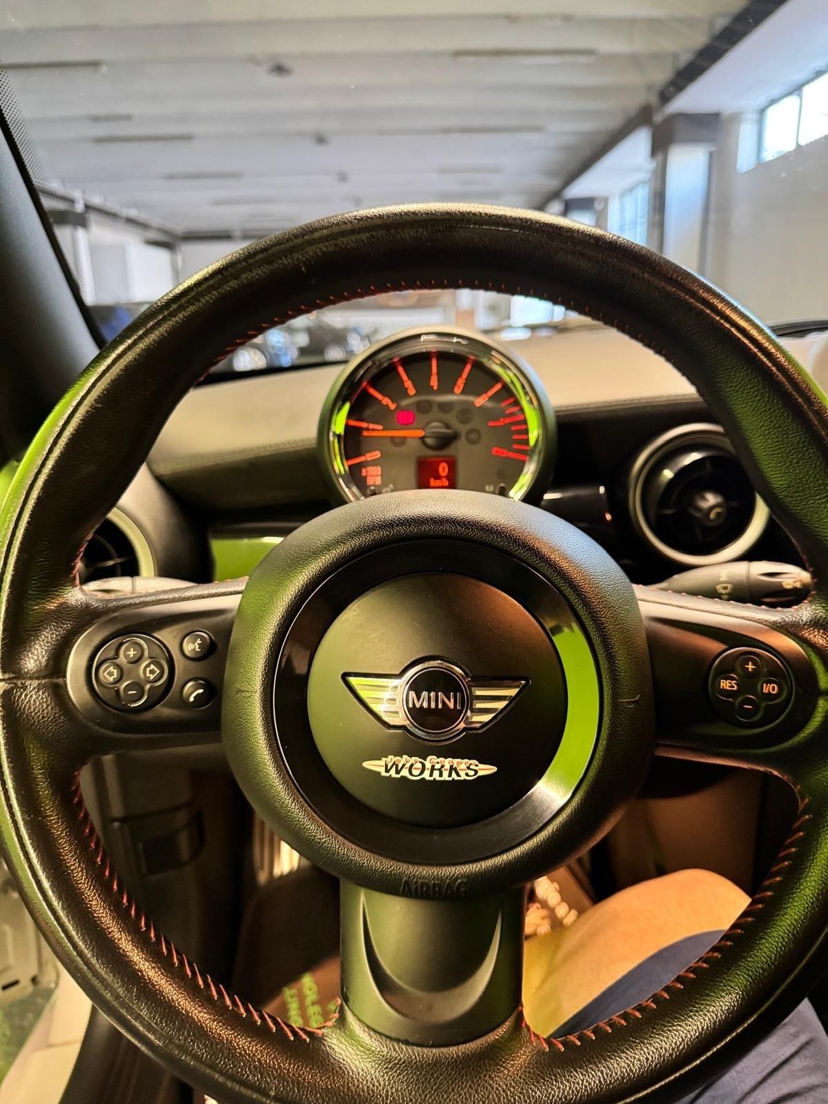 Mini John Cooper Works Coupe 1.6 Coupé