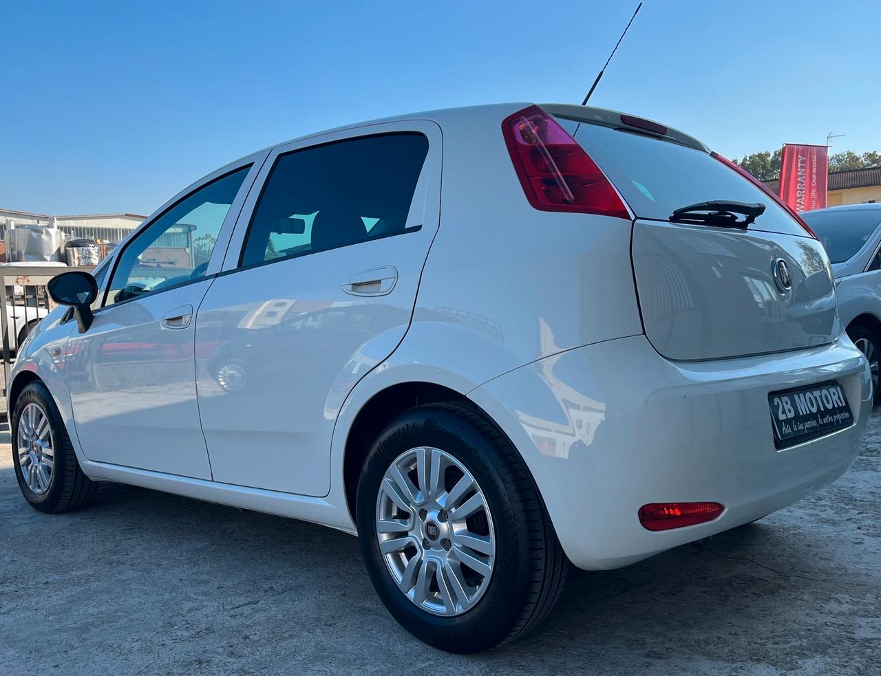 Fiat Punto 1.3 MJT II S&S 95 CV 5 porte Street