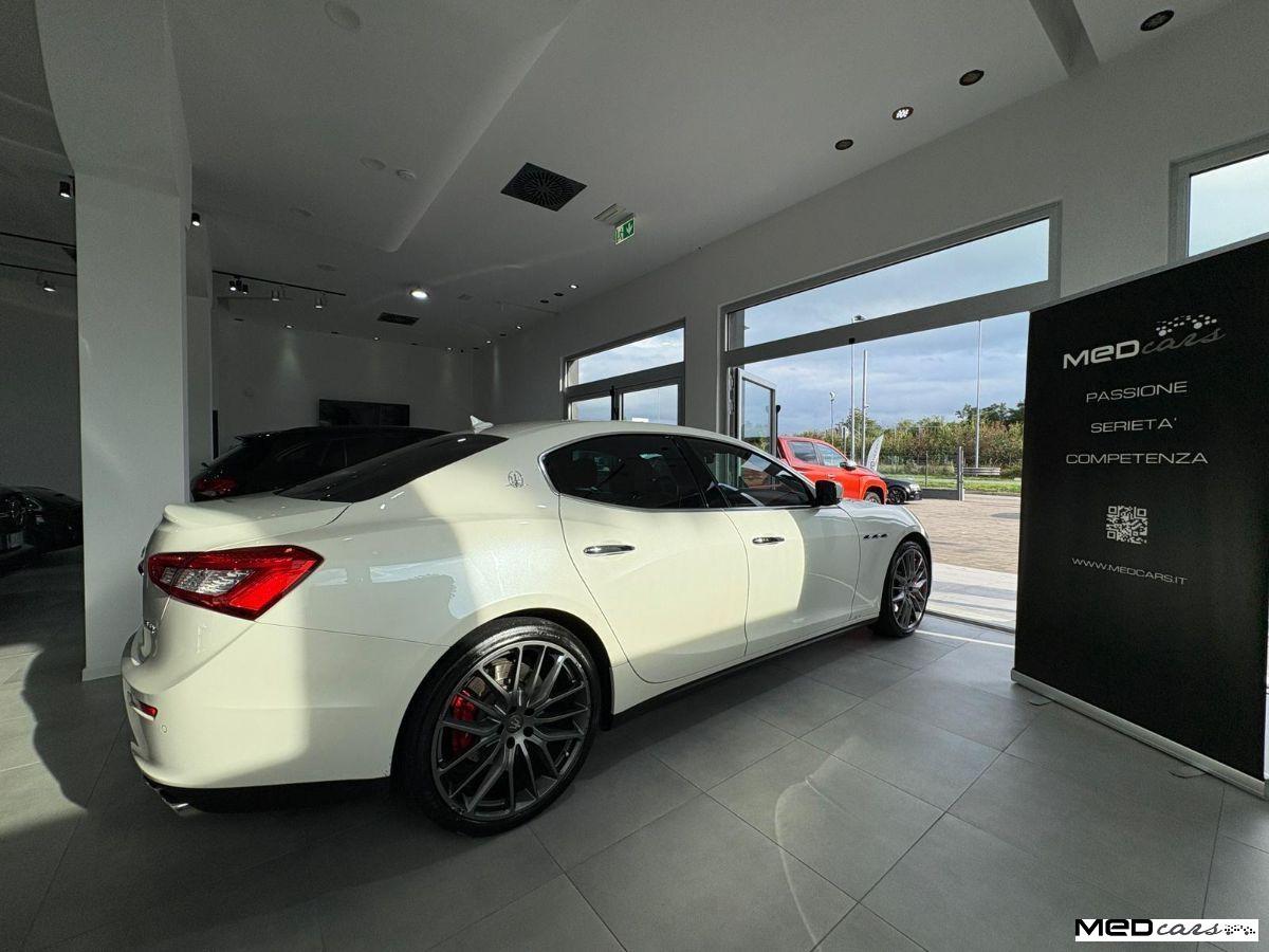 MASERATI - Ghibli - V6 Diesel Gransport