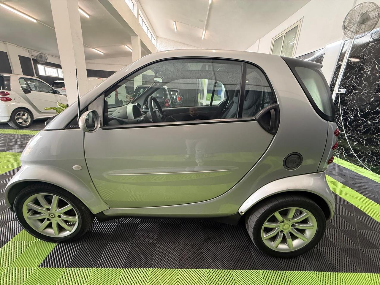 Smart Fortwo 0.7 Turbo Basis Pure