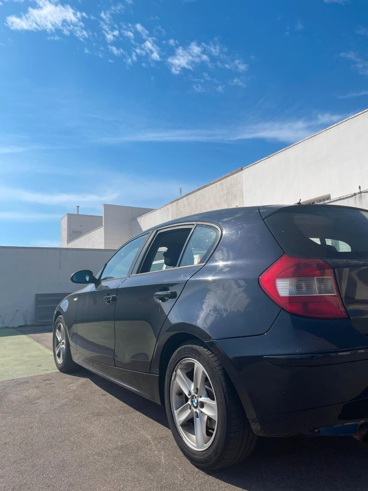 Bmw 118 118d cat 5 porte Attiva