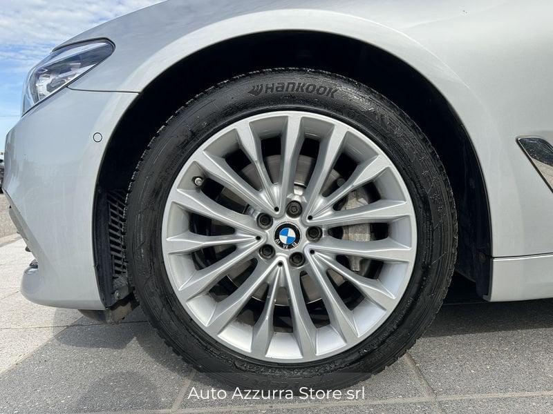 BMW Serie 5 530d Touring Luxury *UNIPRO, IVA, SERVICE BMW, PROMO AZZURRA*
