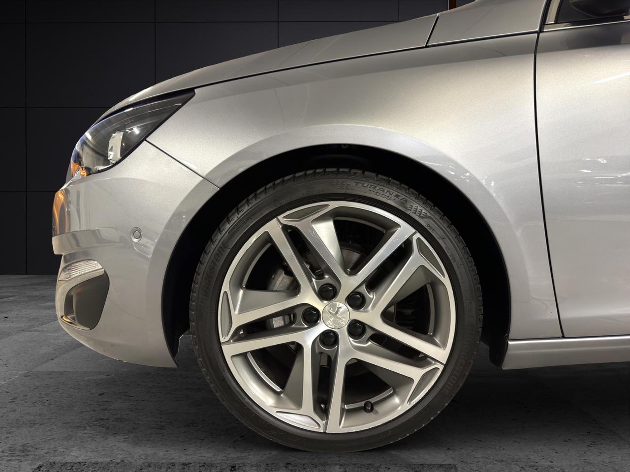 Peugeot 308 1.6 e-HDi 115 CV Stop&Start SW Allure