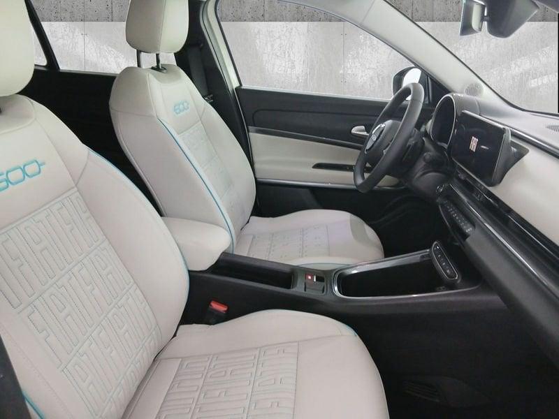 FIAT 600 1.2 hybrid La Prima 110cv auto