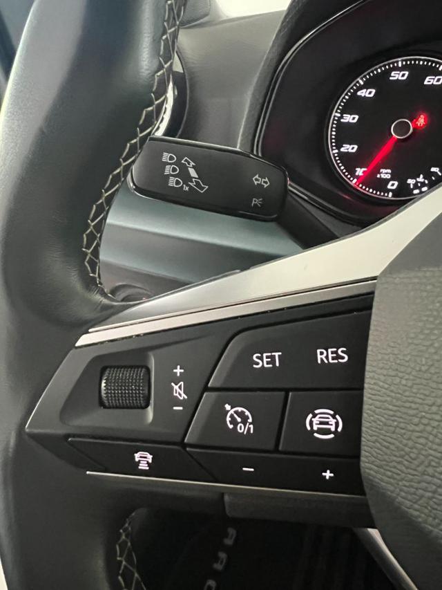SEAT Arona 1.0 EcoTSI XPERIENCE