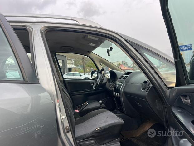 FIAT Sedici 1.9 MJT 120cv 4x4 Dynamic