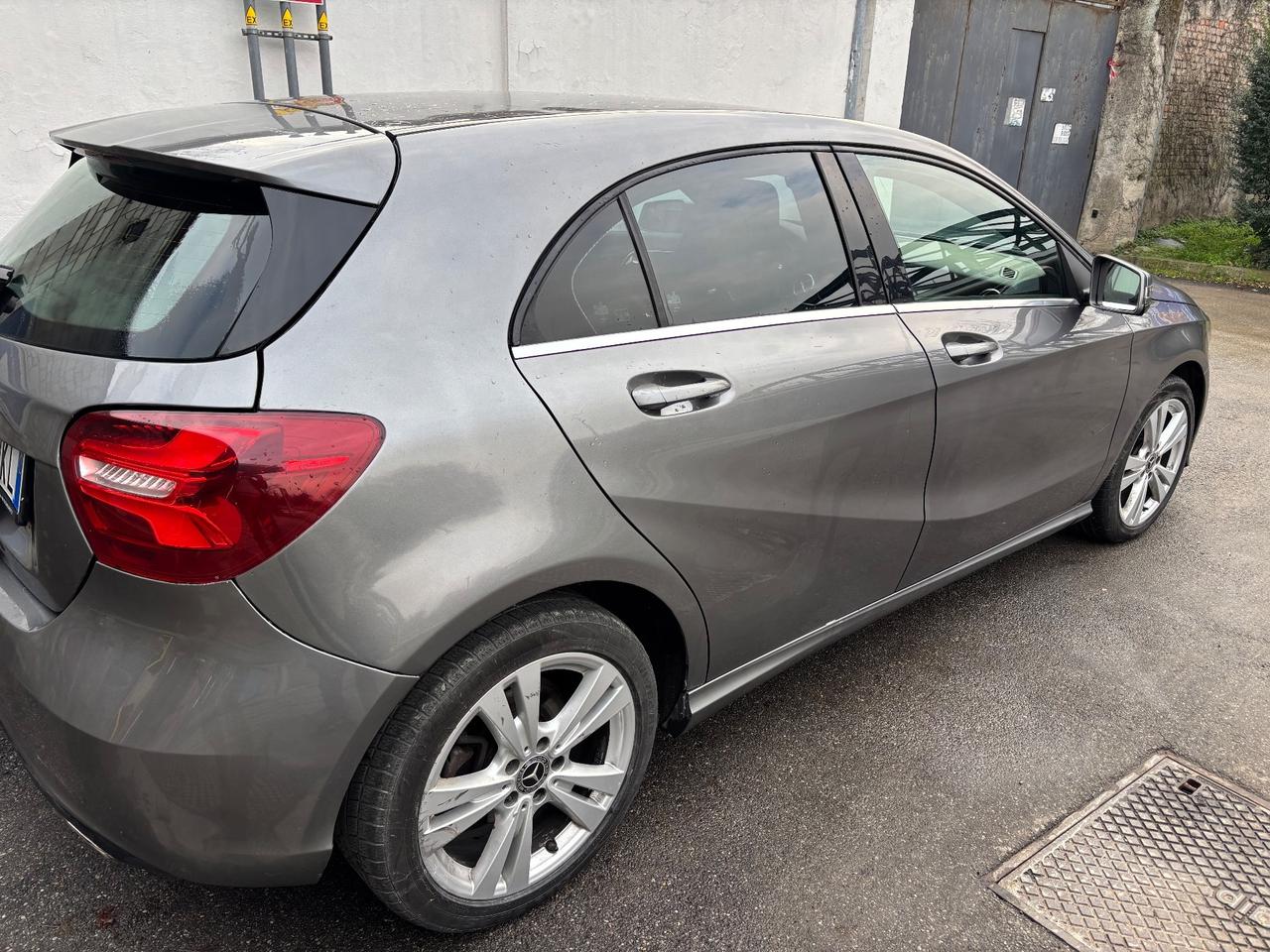 Mercedes-benz A 180 d Automatic Premium