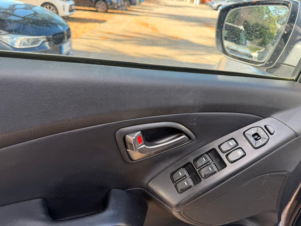 Hyundai iX35 1.7 CRDi 2WD Xpossible