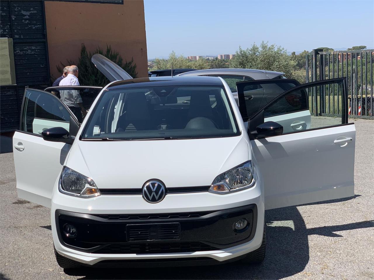 VOLKSWAGEN up! R-Line