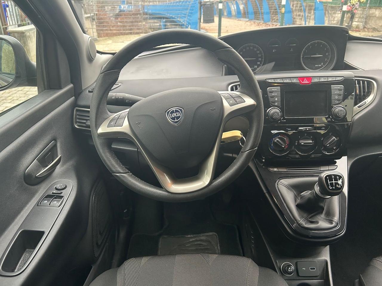 Lancia Ypsilon Platinum 1.2 #8761