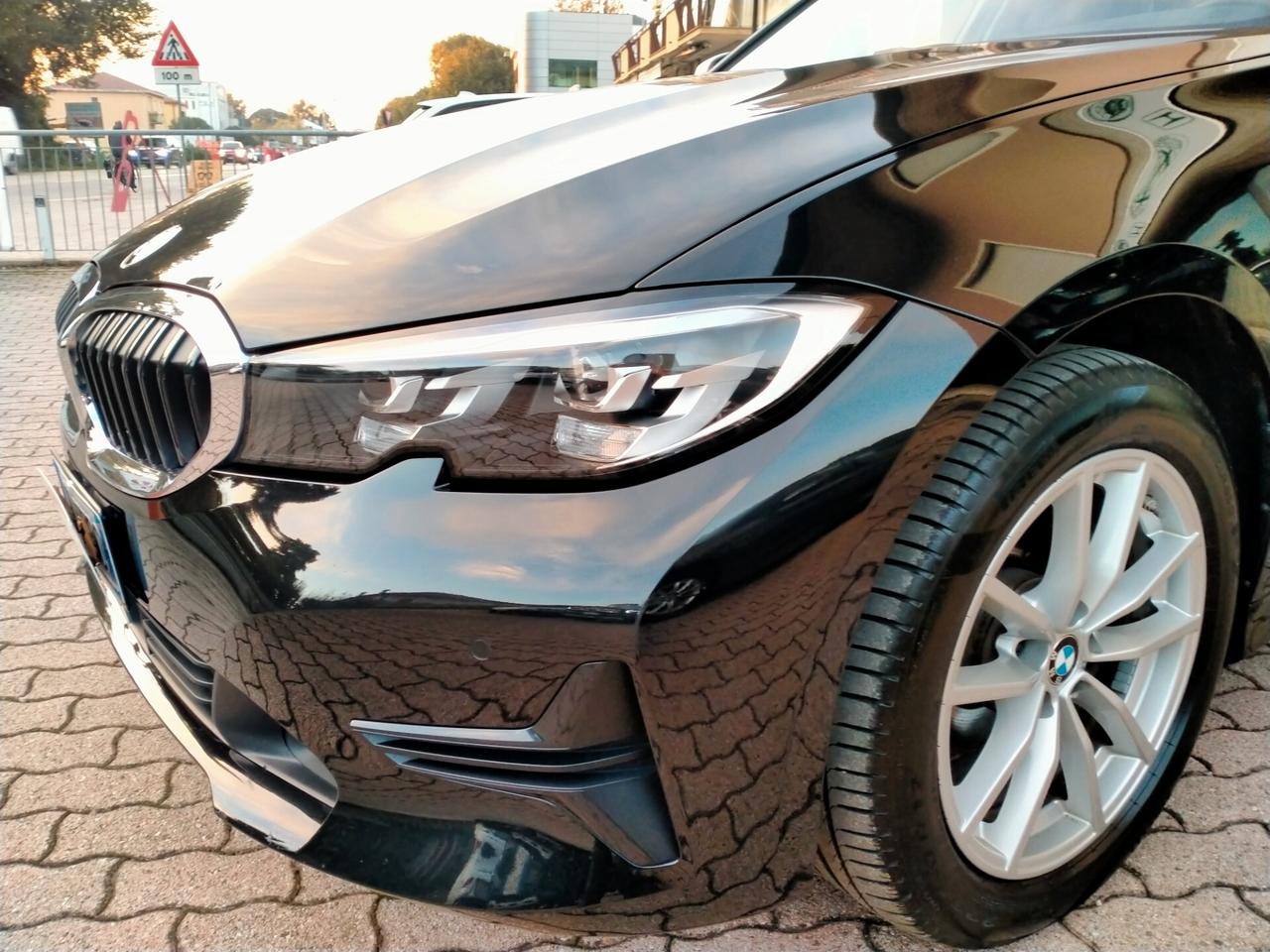 BMW 318 D TOURING G21 MHEV 48V SEDILI SPORTIVI / PELLE NERA /LED /VETRI PRIVACY