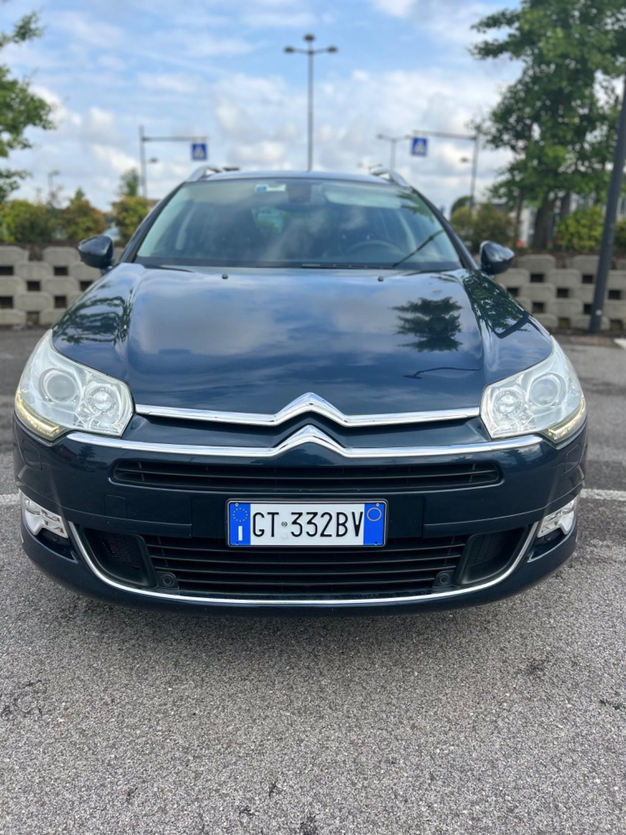 Citroen C5 2.0 HDi 160 aut. Executive Tourer (permuto)