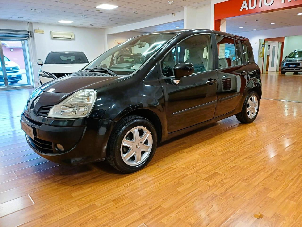 Renault Modus 1.5 dCi 85CV Dynamique