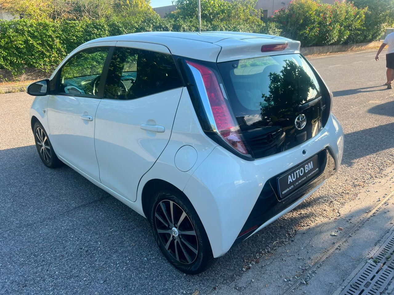 Toyota Yaris 1.0 5 porte Active
