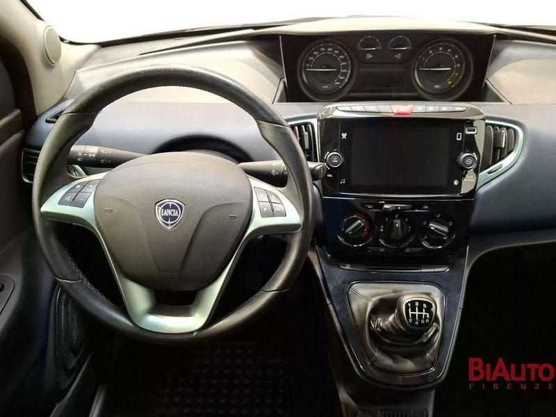 Lancia Ypsilon Ypsilon 1.0 firefly hybrid Platino s&s 70cv