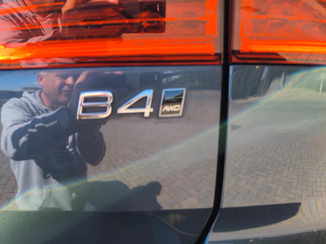 Volvo XC 60 XC60 B4 (d) AWD Geartronic Momentum Pro