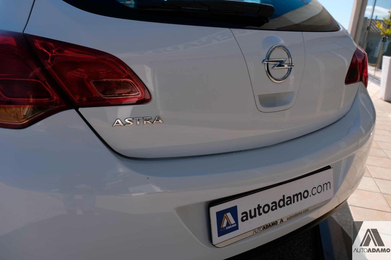 Opel Astra 1.7 CDTI 110CV 5 porte