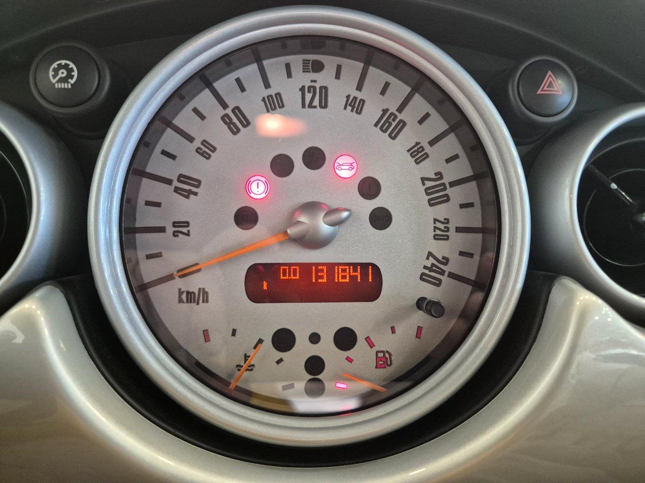 Mini Cooper 1.6 3 p. - NEOPATENTATI