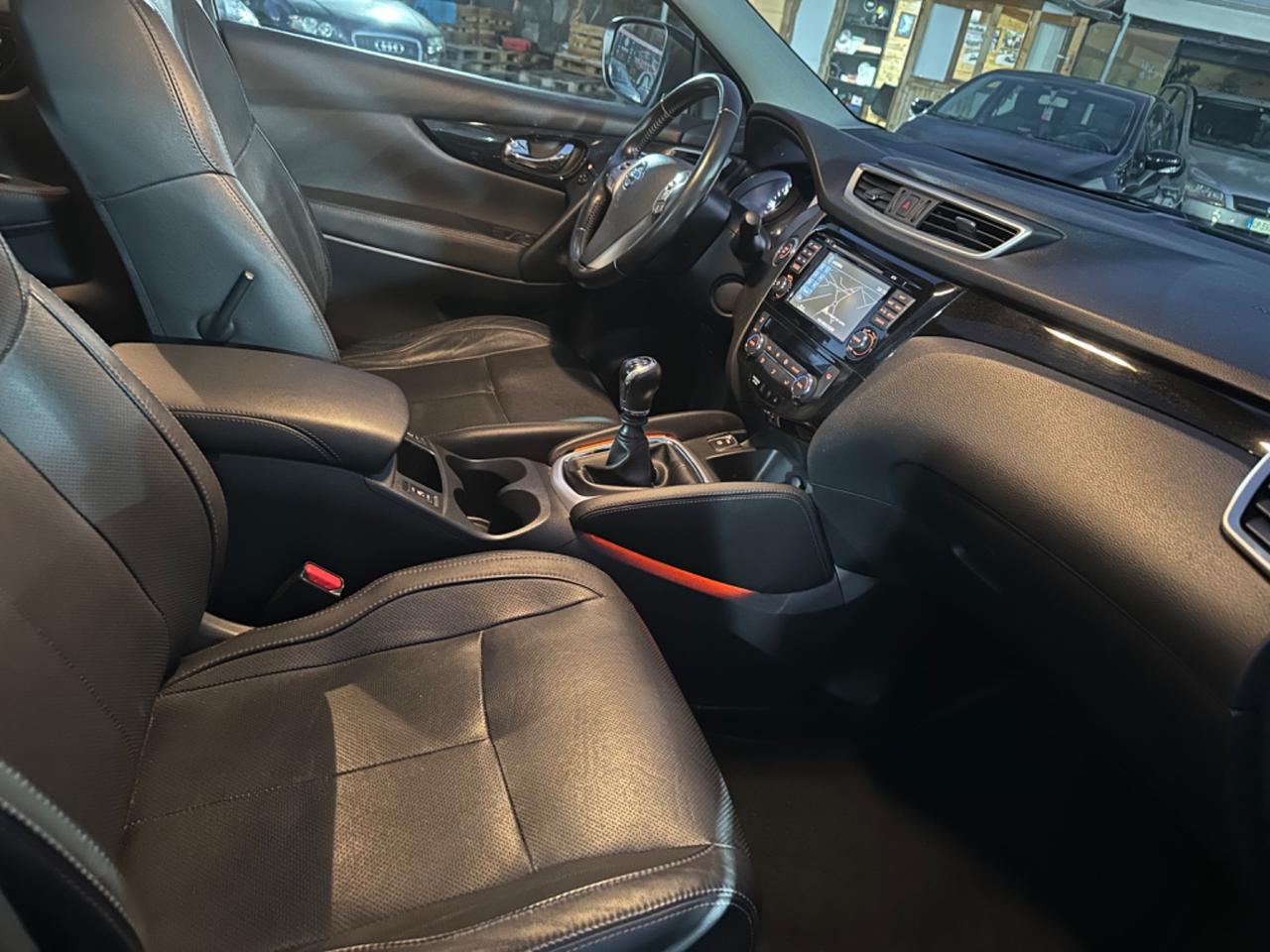 Nissan Qashqai 1.6 dCi Tekna 4 telecamere