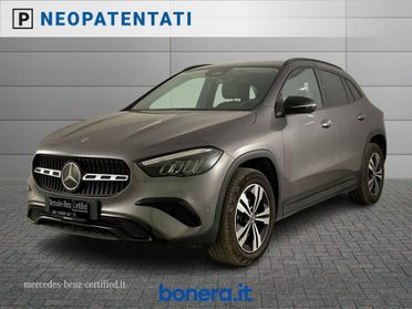 Mercedes GLA 180 180 D Progressive Advanced Plus 8G-DCT