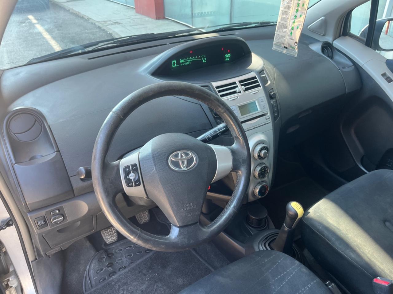 Toyota Yaris 1.4 D-4D 5 porte Sol