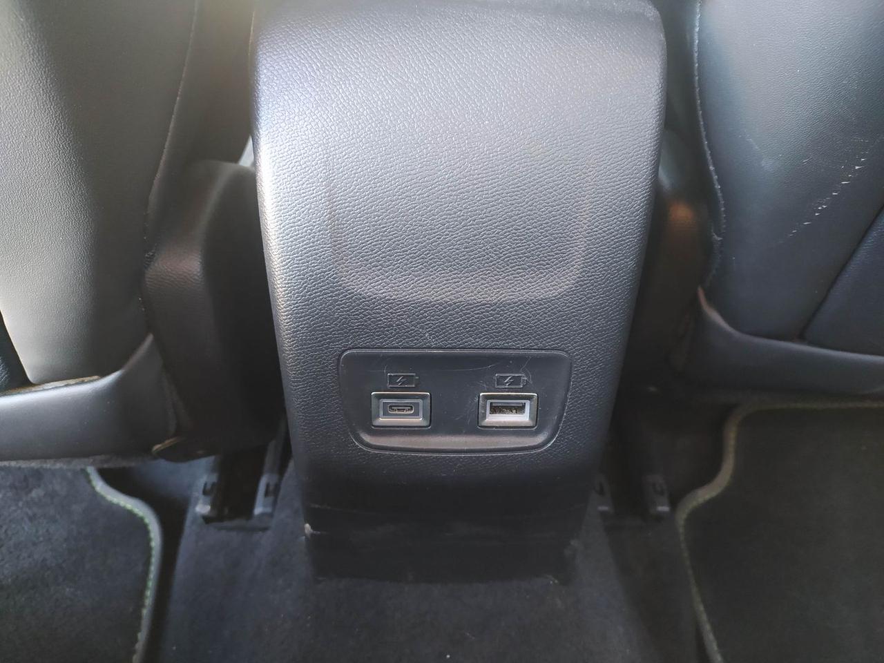 Peugeot 2008 GT e-2008 156 #8105