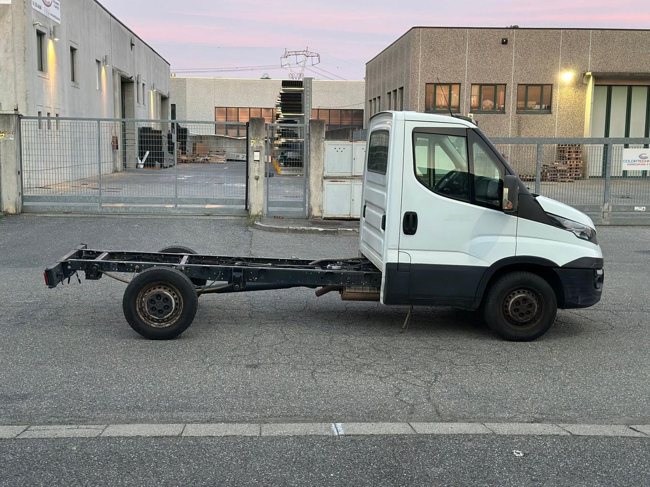 Iveco a telaio motore da rivedere