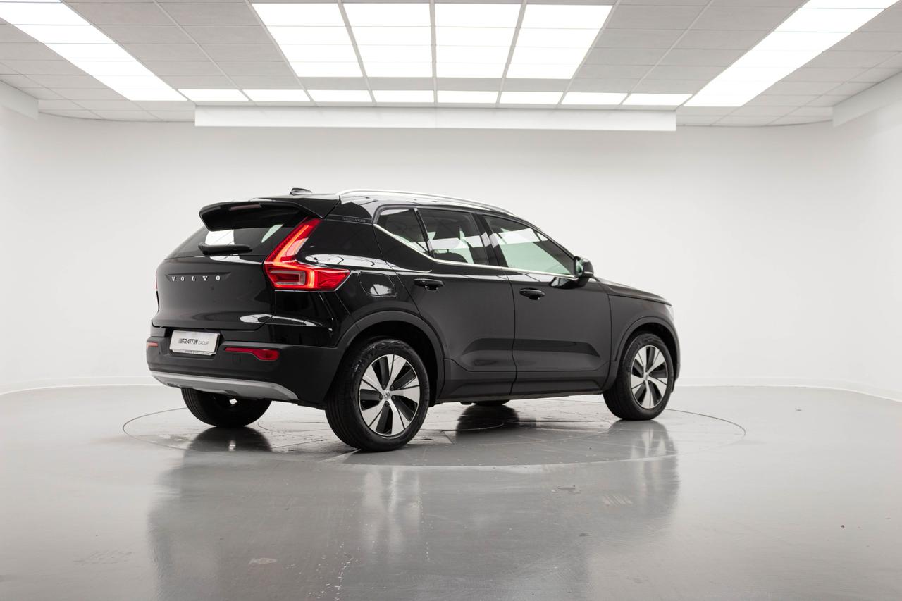 VOLVO XC40 T5 RECHARGE PLUG-IN HYBRID