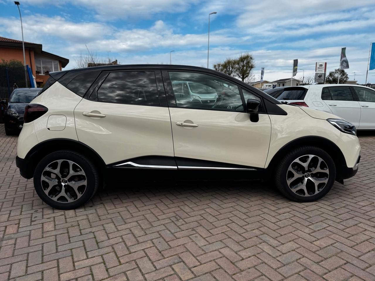 Renault Captur dCi 8V 90 CV EDC Initiale Paris