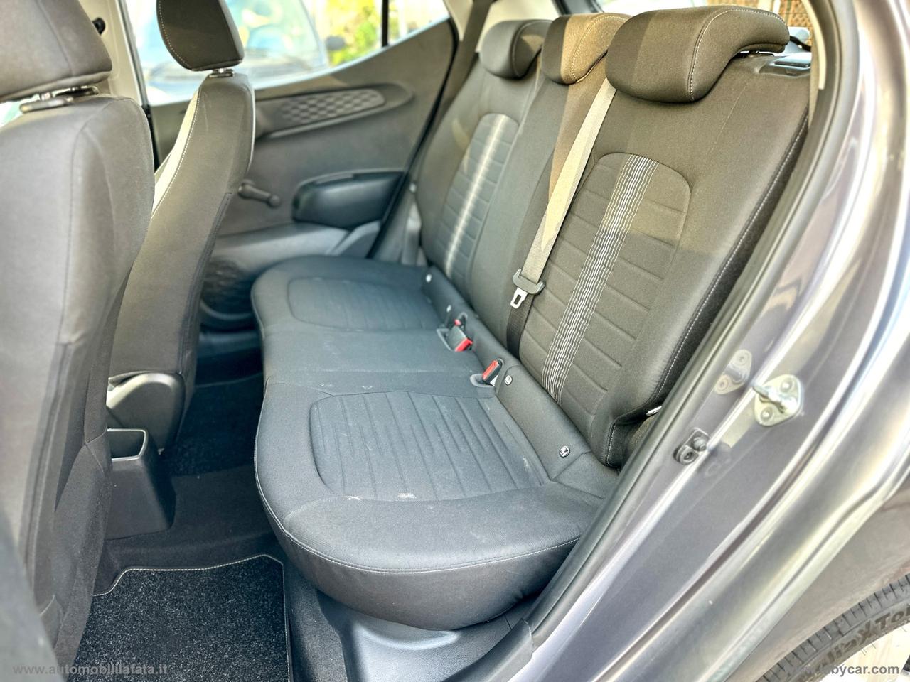 HYUNDAI i10 1.0 MPI Tech 26.000 KM