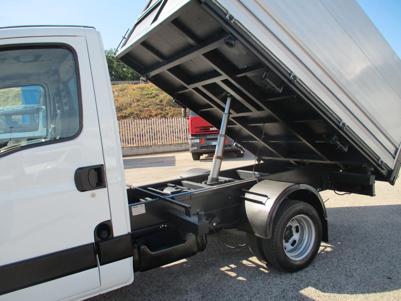Iveco Daily 35C11 2.3 110CV E5 RIBALTABILE TRILATERALE +SOVRAS