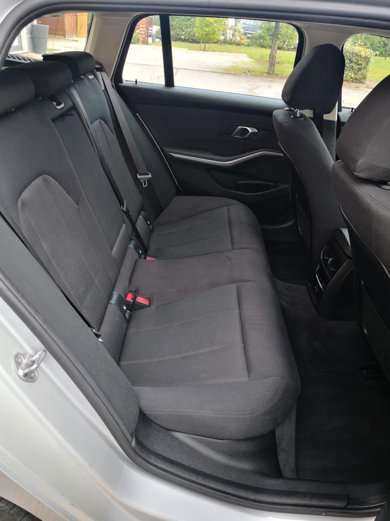Bmw 320d MHEV Touring ***CAR PLAY***NAVI***BAGAGLIAIO ELETTRICO***