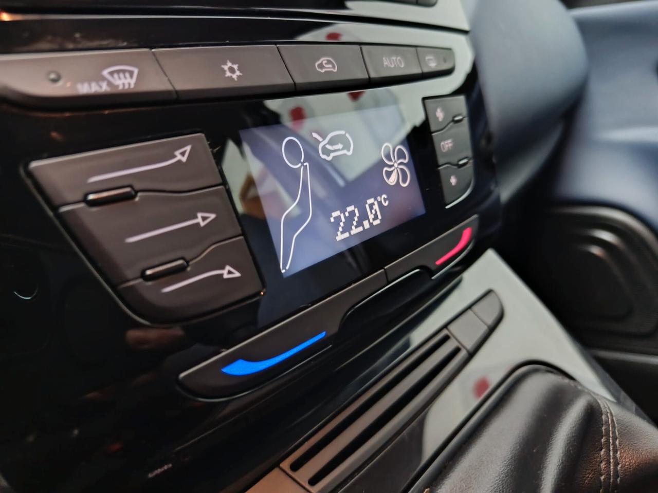 Lancia Ypsilon 1.0 FireFly 5 porte S&S Hybrid Gold