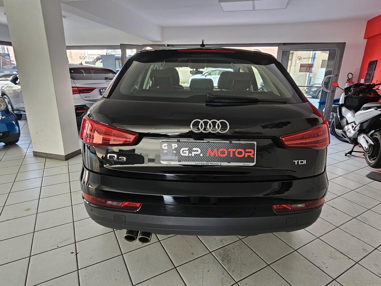 Audi Q3 2.0 TDI 120 CV Business