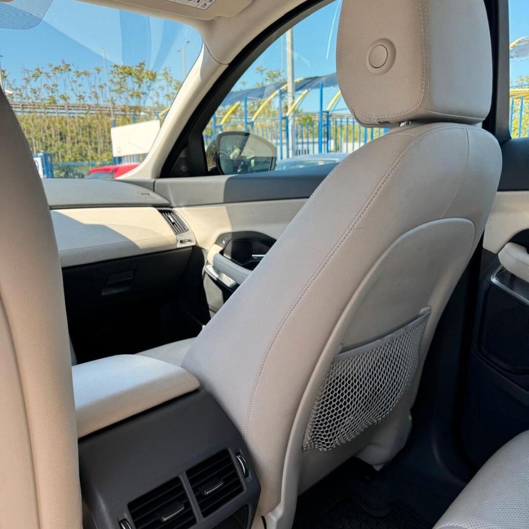 Jaguar E-Pace 2.0D 150 CV AWD aut. R-Dynamic HSE