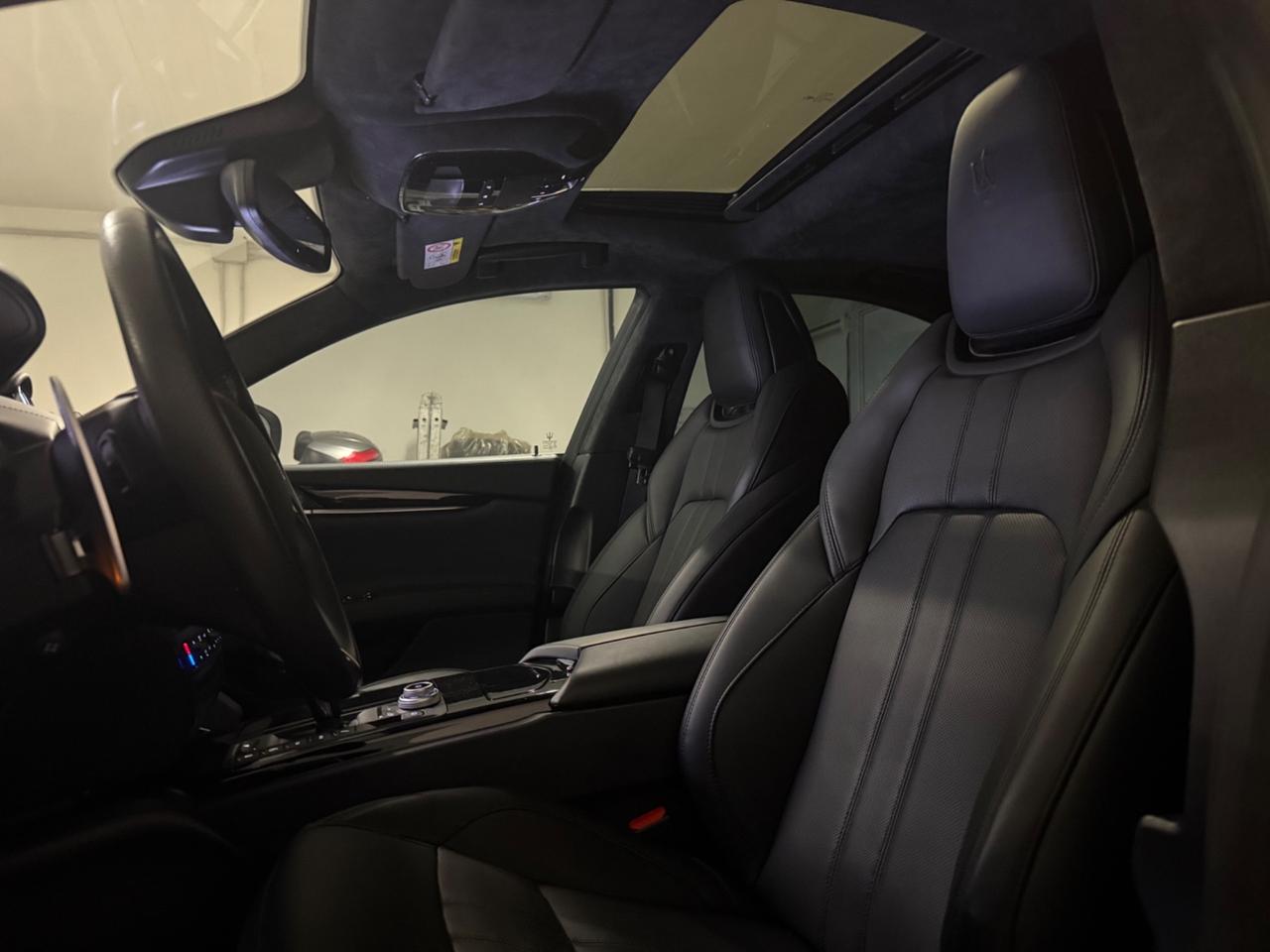 Maserati Ghibli V6 Modena