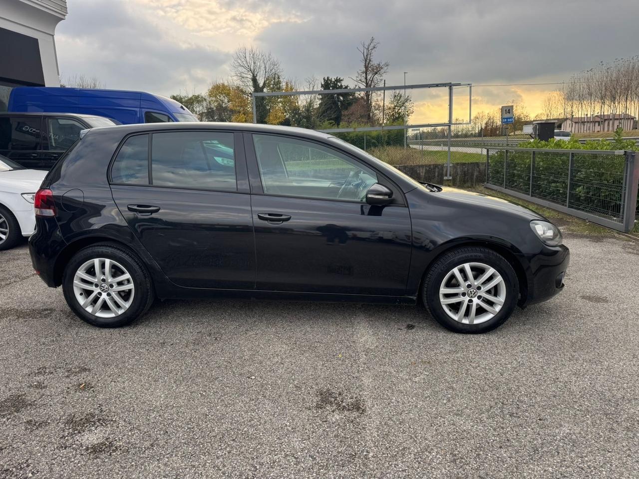 Volkswagen Golf 1.6 TDI DPF 5p. Highline