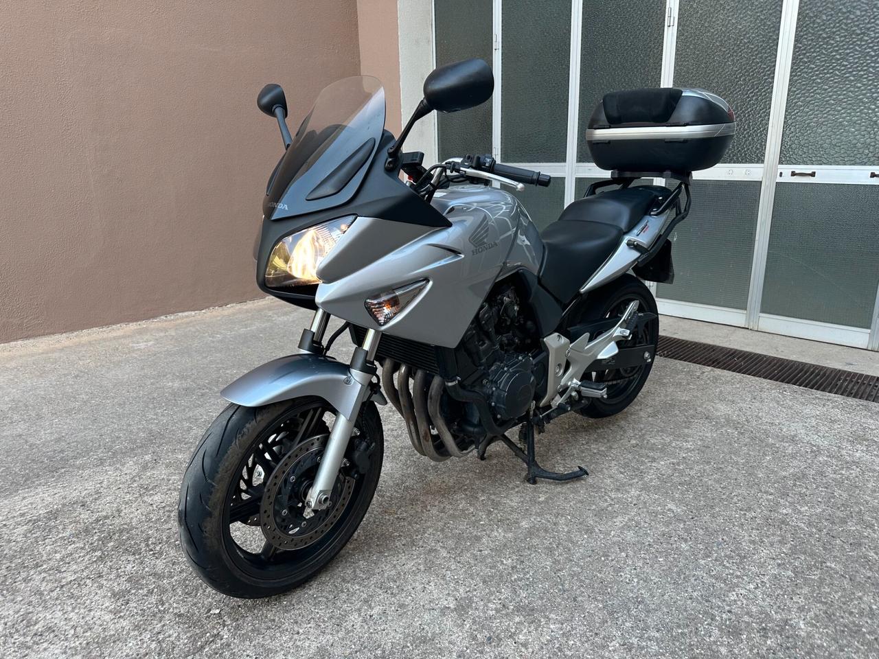 Honda CBF 600