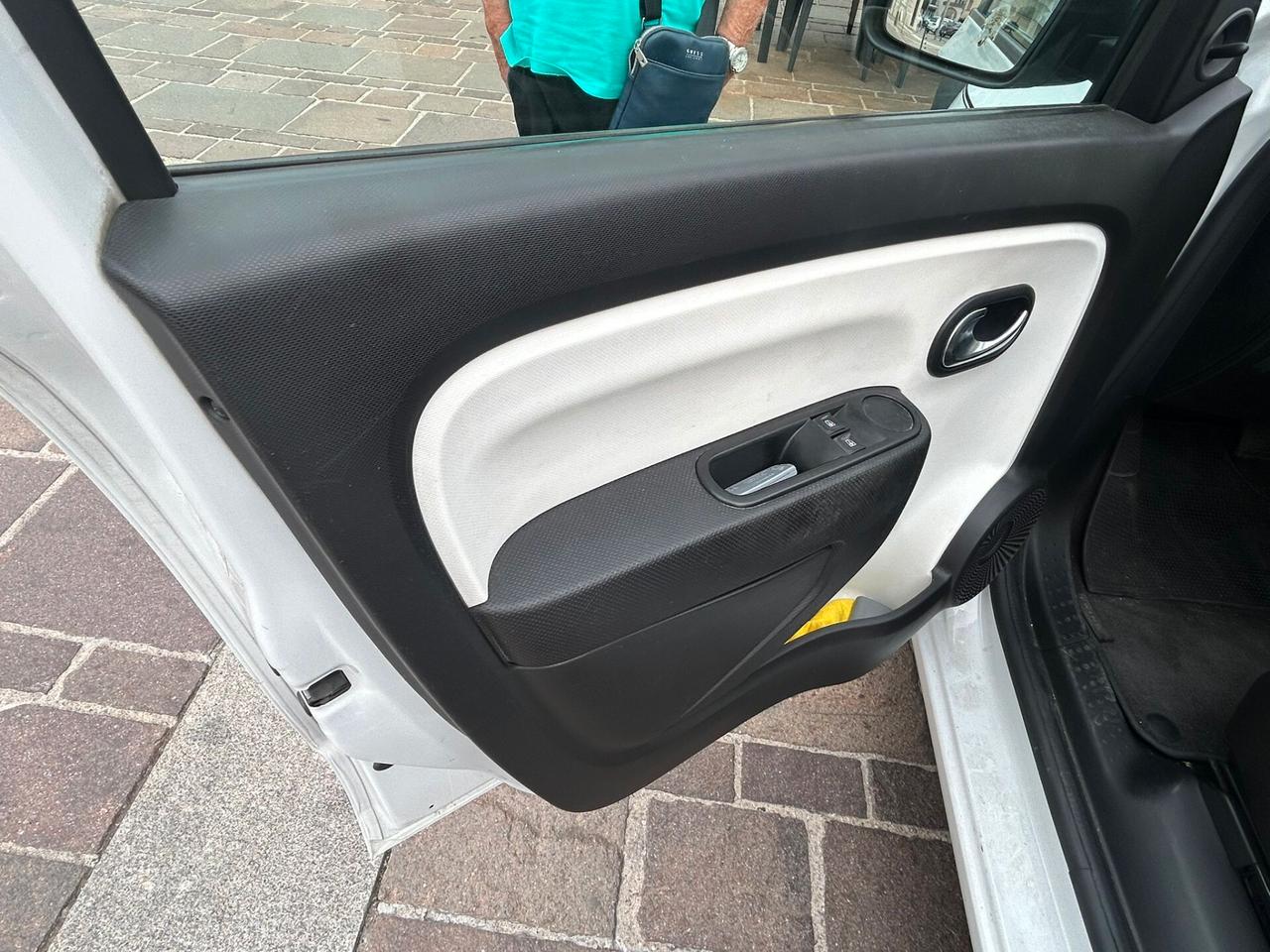 Renault Twingo 0.9 tce 90cv - ANCHE PER NEOPATENTATI