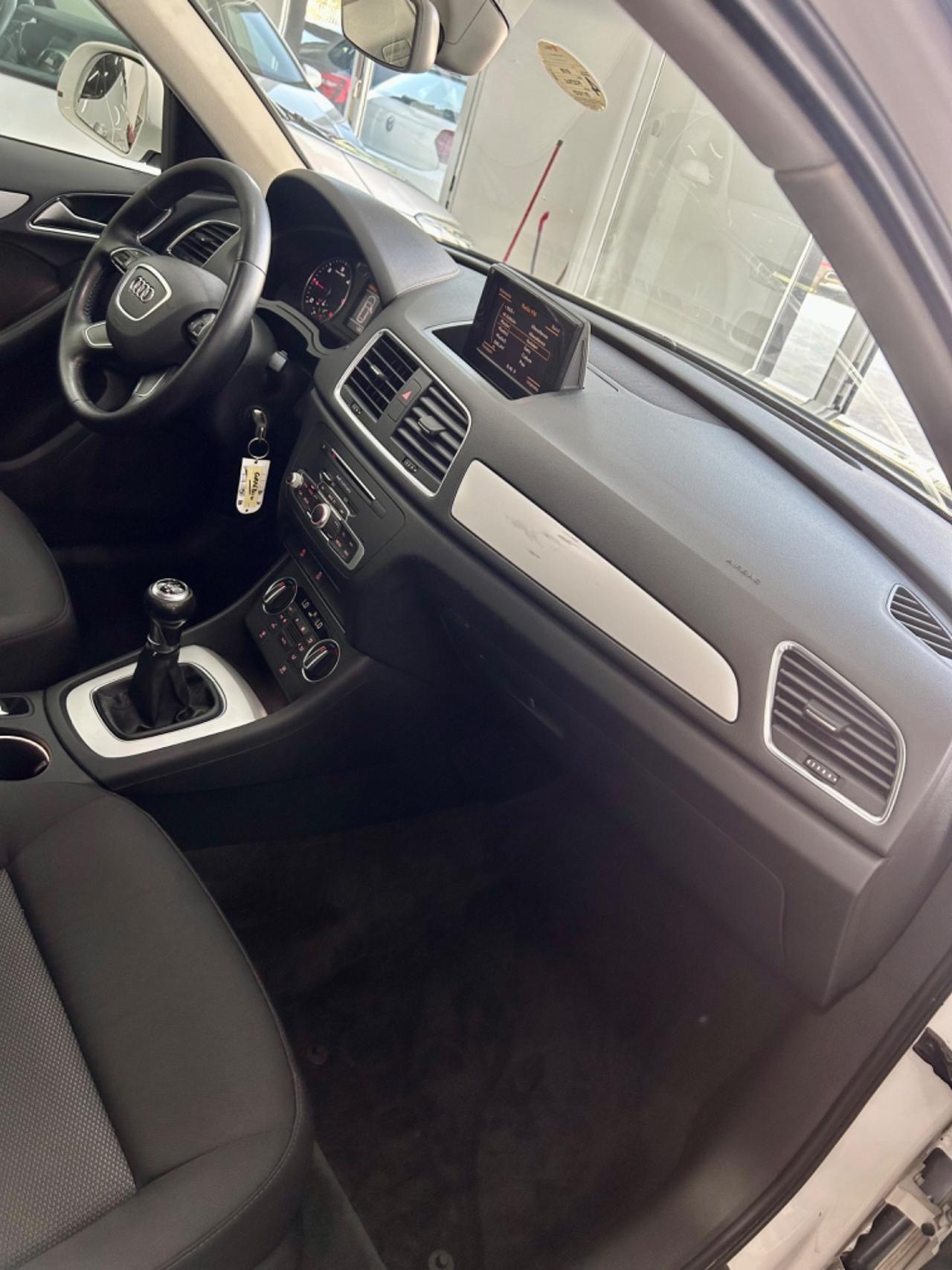 Audi Q3 2.0 TDI 120 CV Sport FINANZIABILE