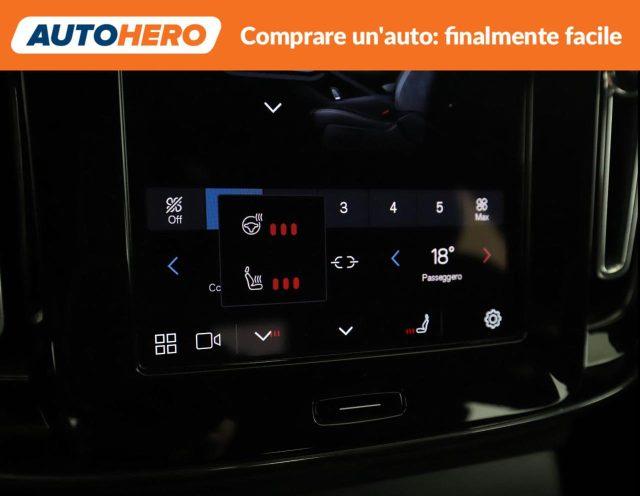 VOLVO XC40 B4 AWD automatico Plus Dark