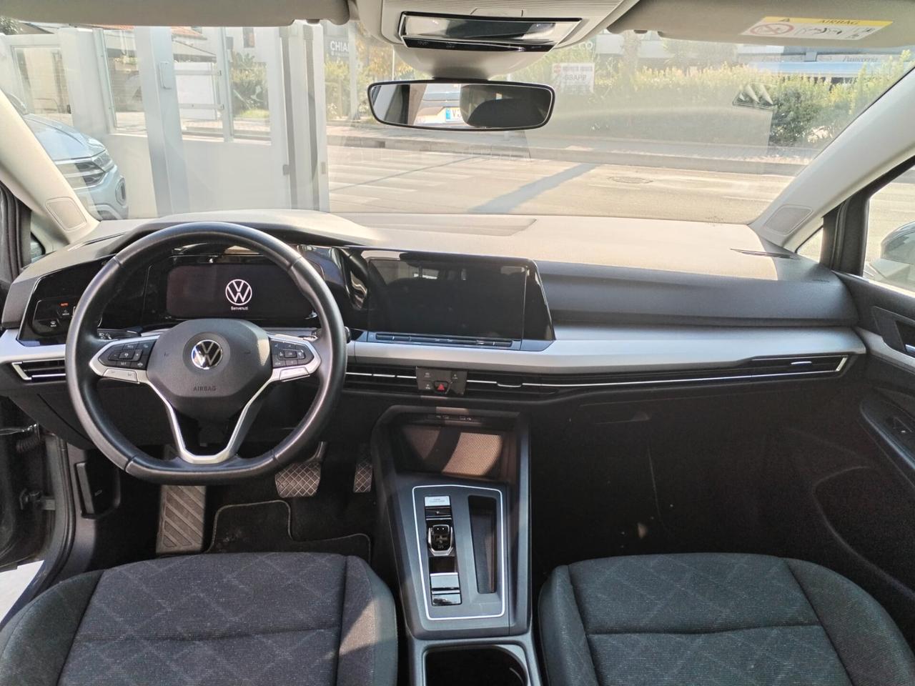 Volkswagen Golf 1.0 eTSI EVO DSG Life