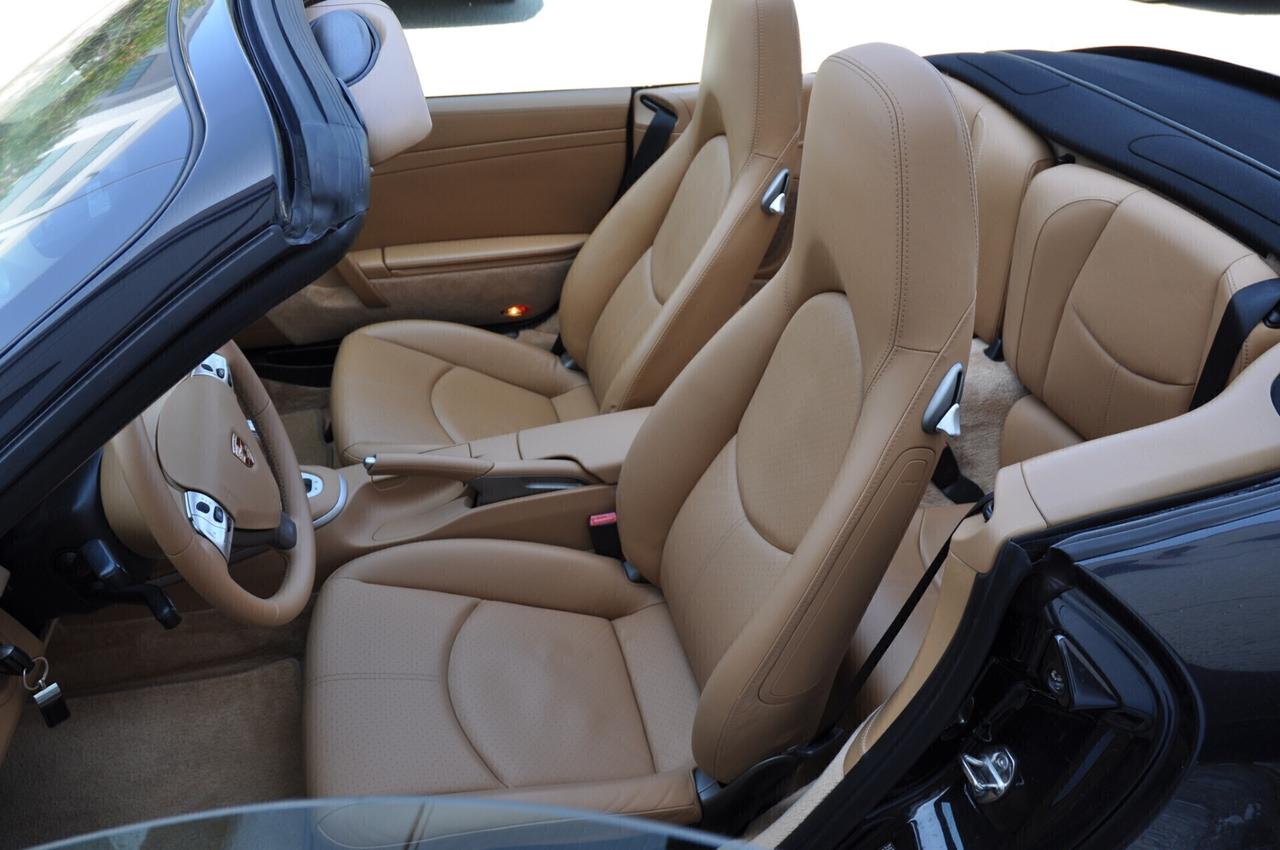 Porsche 911 Carrera 4S Cabriolet