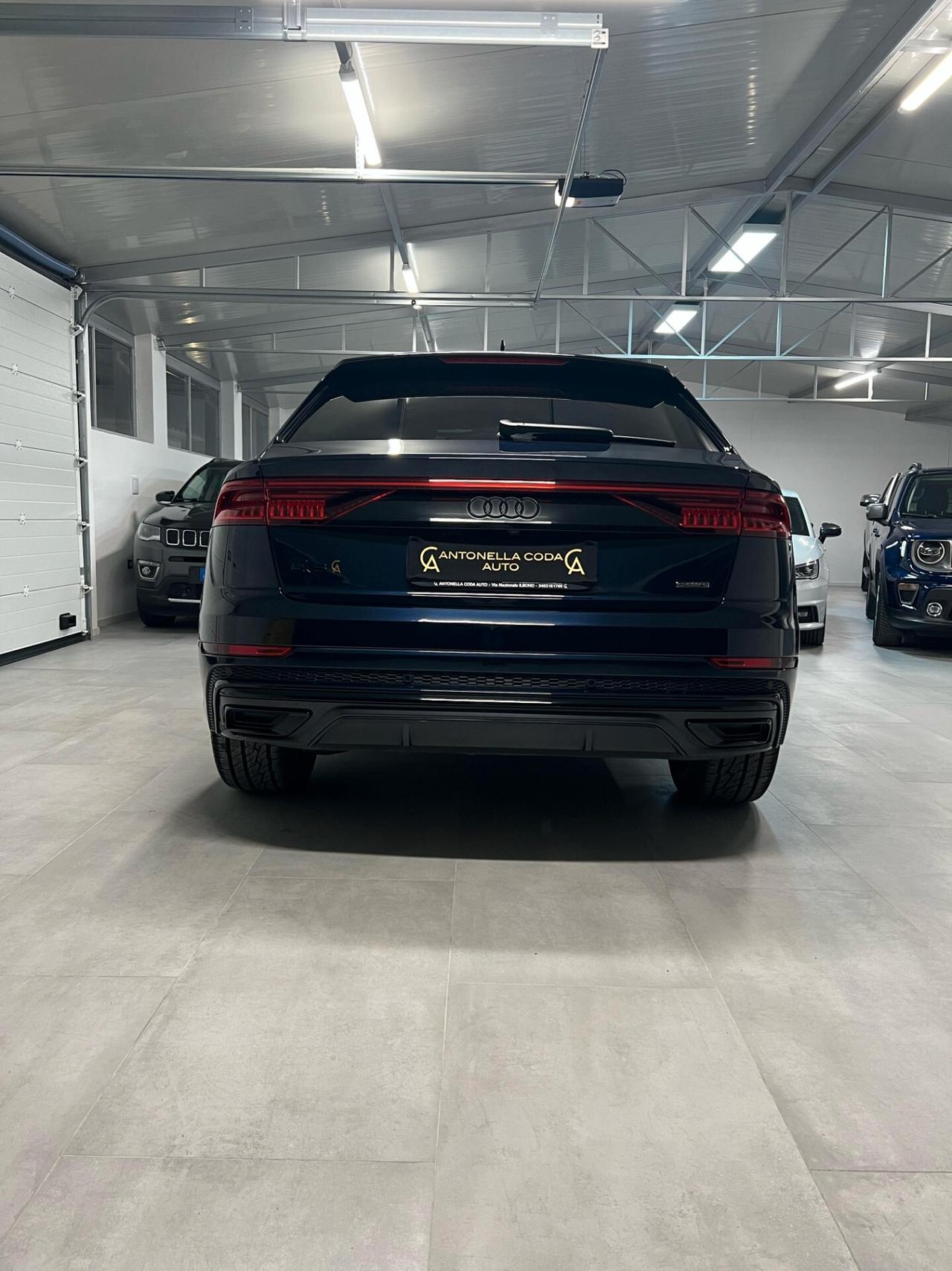 Audi Q8 55 TFSI e quattro tiptronic Sport