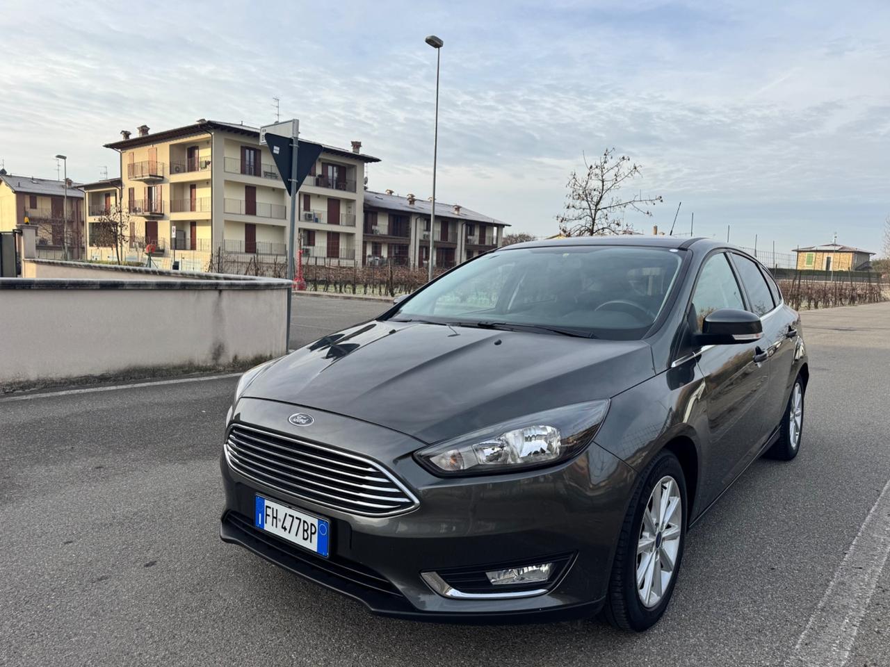 Ford Focus 1.6 120 CV GPL Titanium