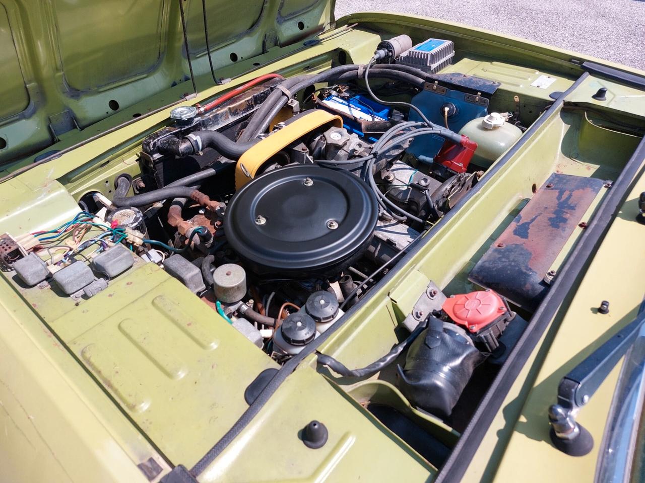 Fiat 124 Coupe 1800 del 1973 con aria-condizionata