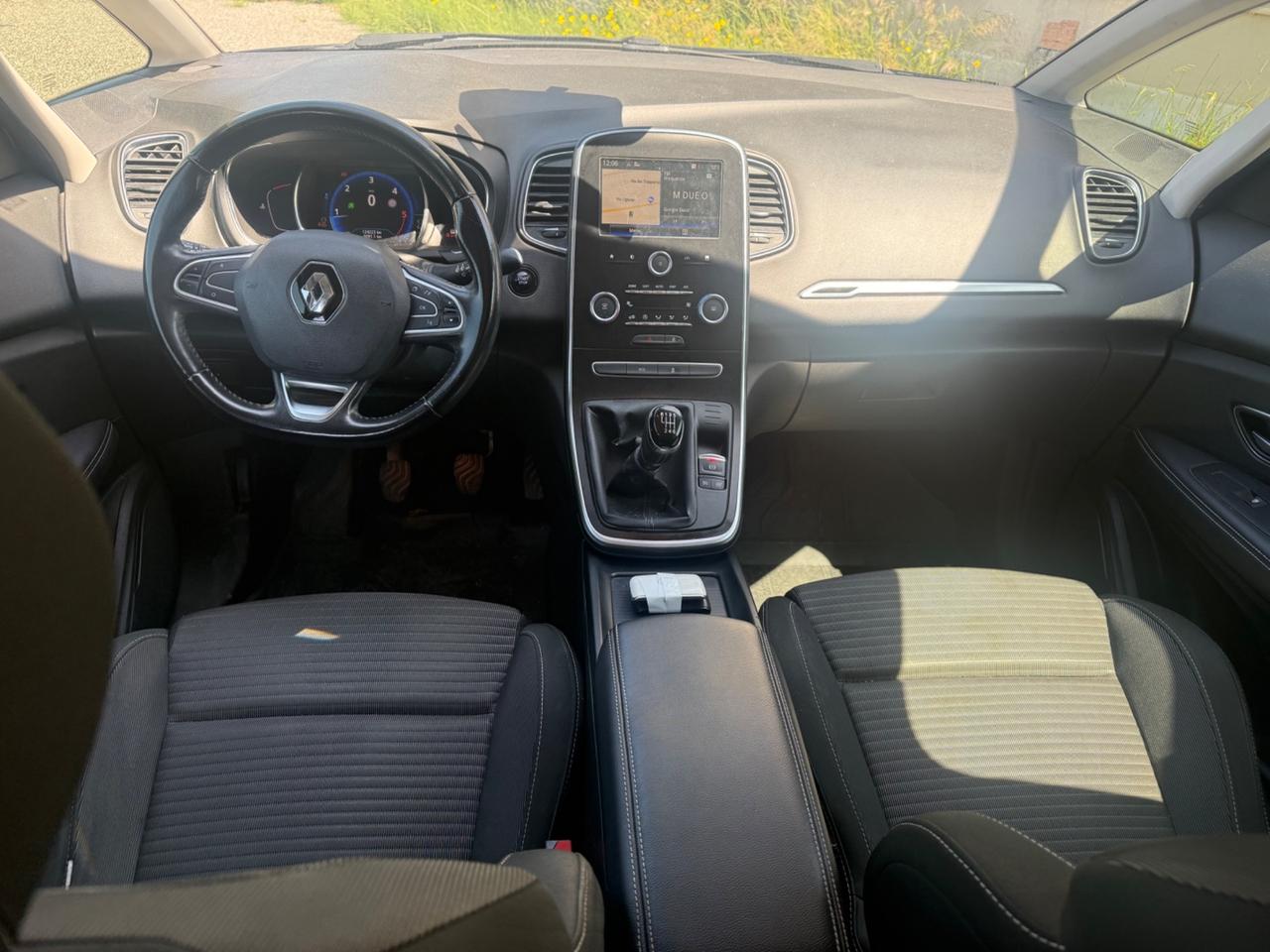Renault Grand Scenic dCi 8V 110 CV EDC Energy Intens