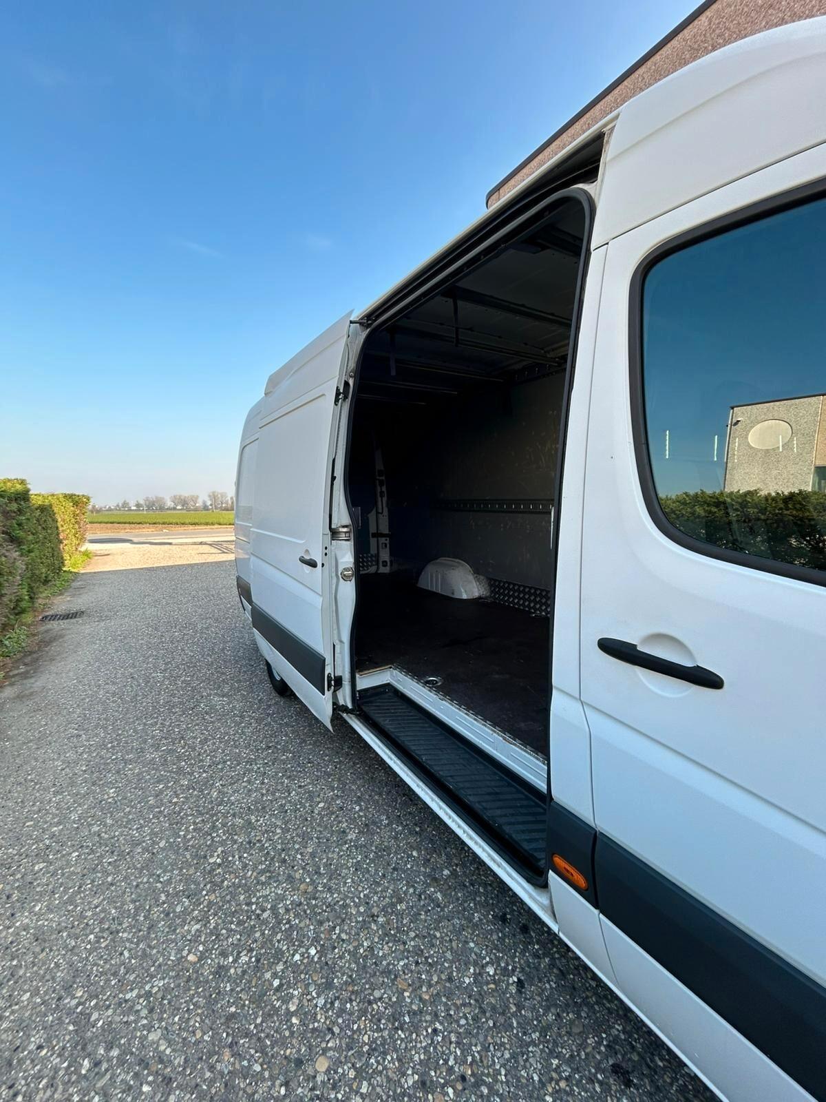 Volkswagen Crafter 35 2.0 TDI 100KW P.L. T.A.