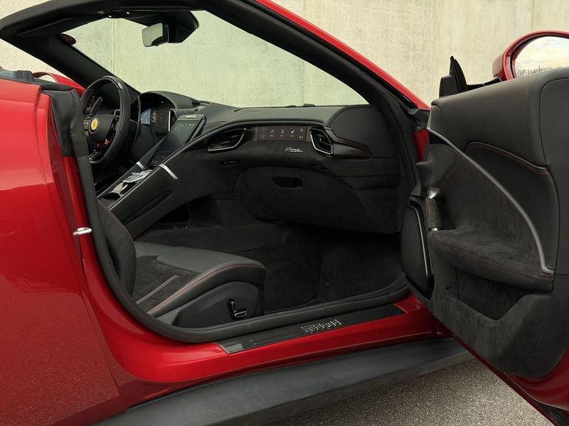 Ferrari Roma Spider - Rosso Imola - IVA ESPOSTA