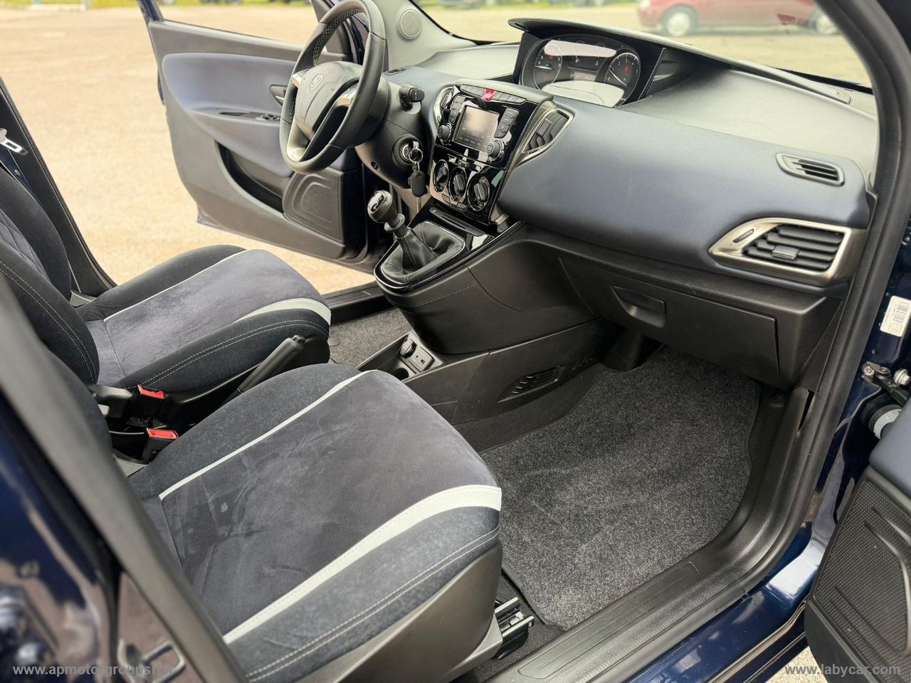 LANCIA Ypsilon 1.2 69 CV 5p. Mya